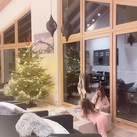 Penthouse Victoria's Im Haus Judith By Interhome Appartement Saas-Fee